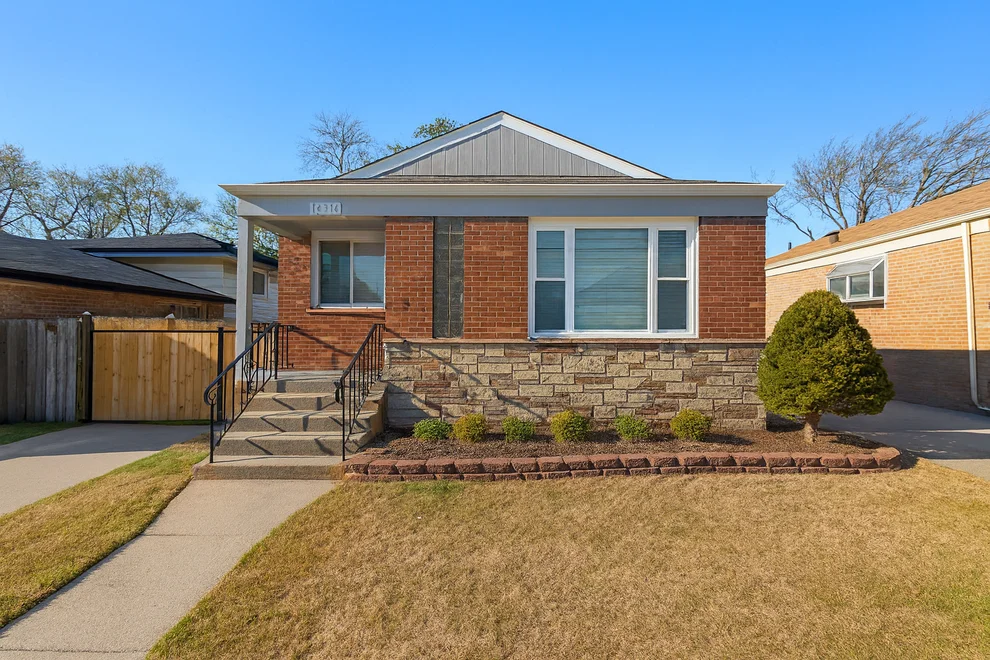 Unit for sale at 14314 MINERVA Avenue, Dolton, IL 60419