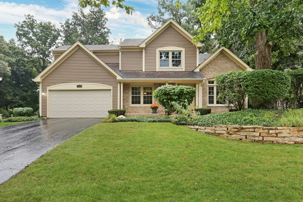 Unit for sale at 6719 Foxworth Lane, Gurnee, IL 60031