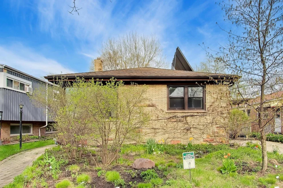 Unit for sale at 325 Dodge Avenue, Evanston, IL 60202