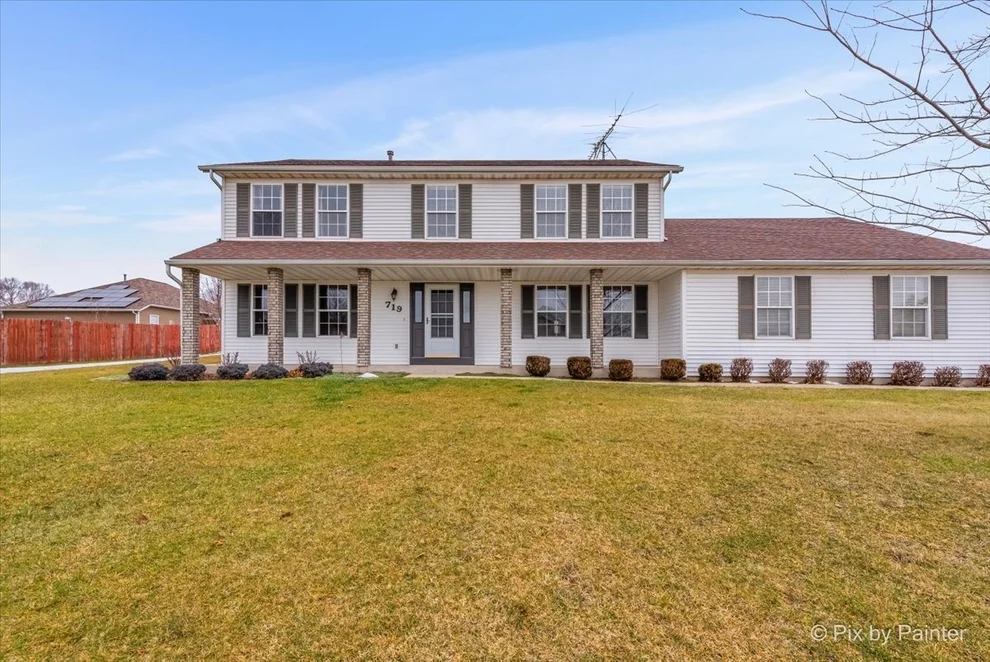 Unit for sale at 719 Bergamot Way, Roscoe, IL 61073