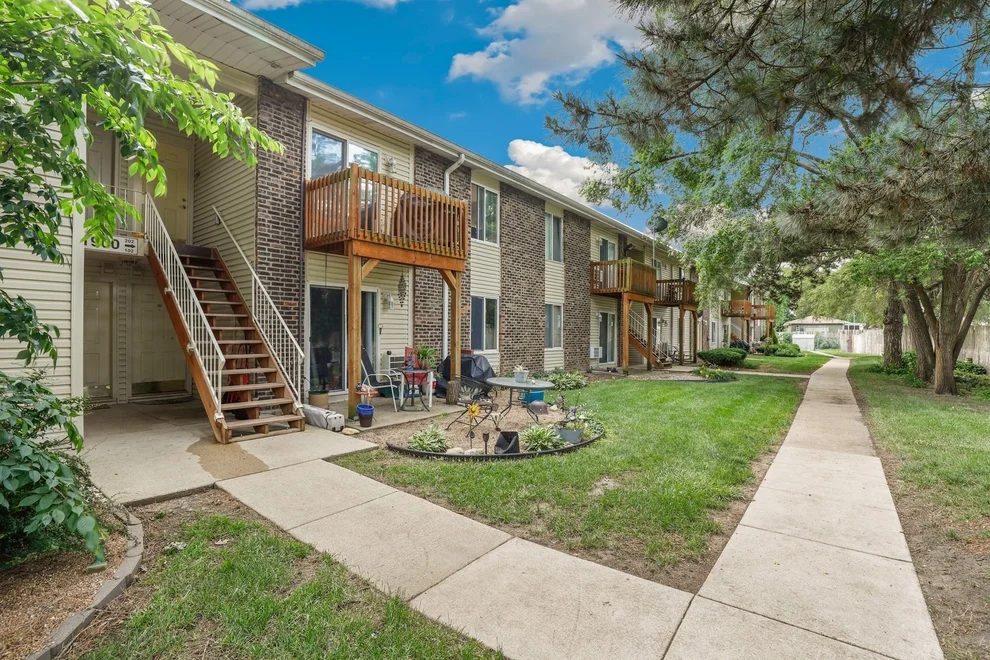 Unit for sale at 1900 Light Road, Oswego, IL 60543