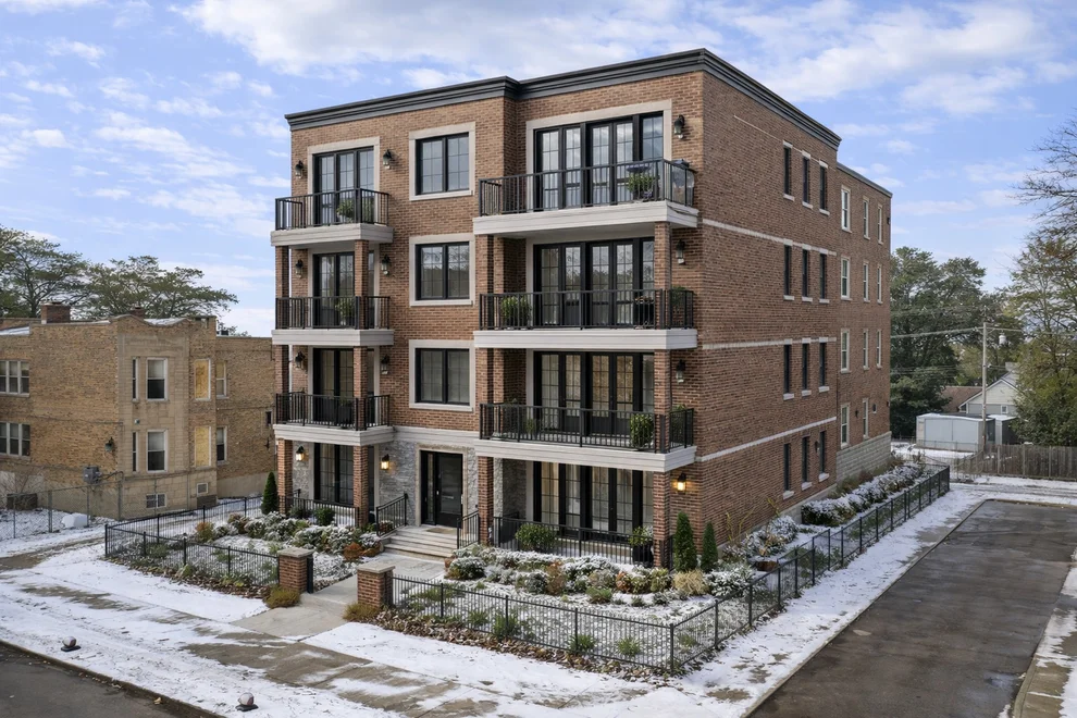 Unit for sale at 4300 W Gladys Avenue, Chicago, IL 60624