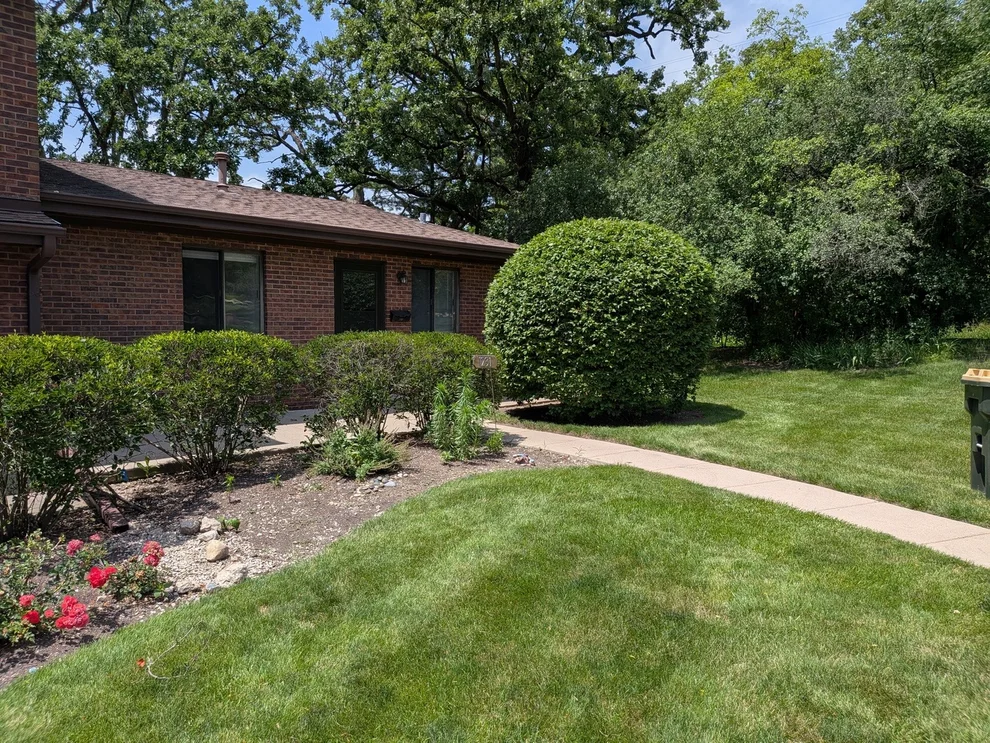 Unit for sale at 1231 Geneva Lane, Lake Zurich, IL 60047