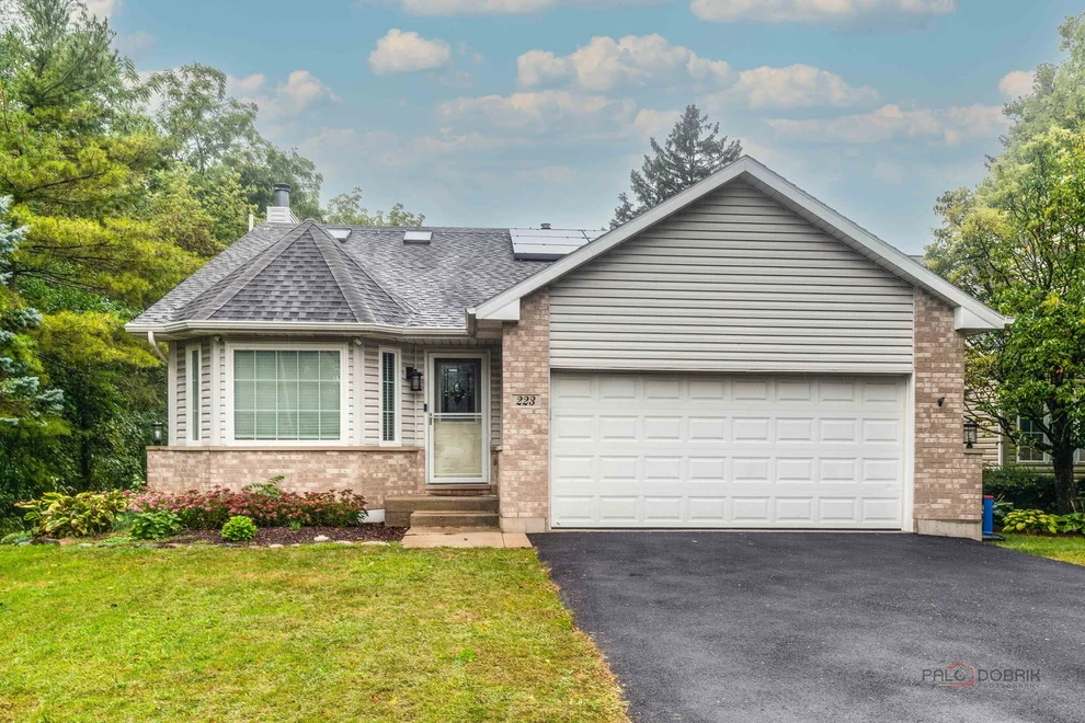 Unit for sale at 223 Delia Drive, Wauconda, IL 60084