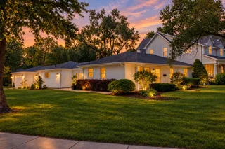 Unit for sale at 132 Mohawk Drive, Clarendon Hills, IL 60514