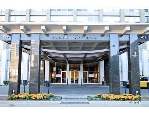 Unit for sale at 655 W IRVING PARK Road, Chicago, IL 60613