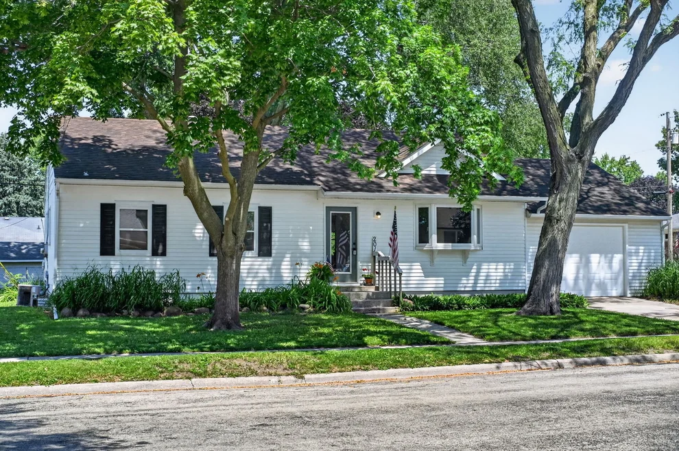 Unit for sale at 201 Irene Avenue, Rochelle, IL 61068