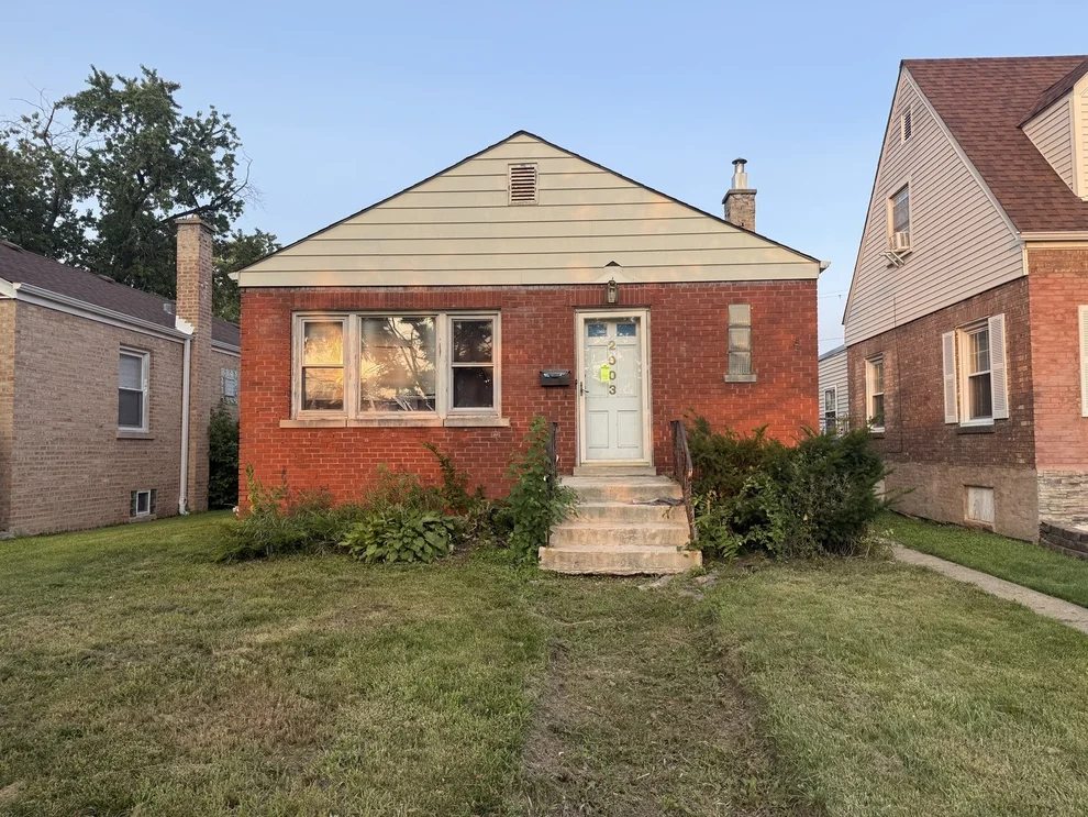 Unit for sale at 2003 S 20th Avenue, Broadview, IL 60155
