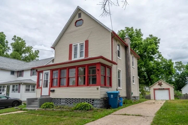 Unit for sale at 918 Jackson Avenue, Dixon, IL 61021