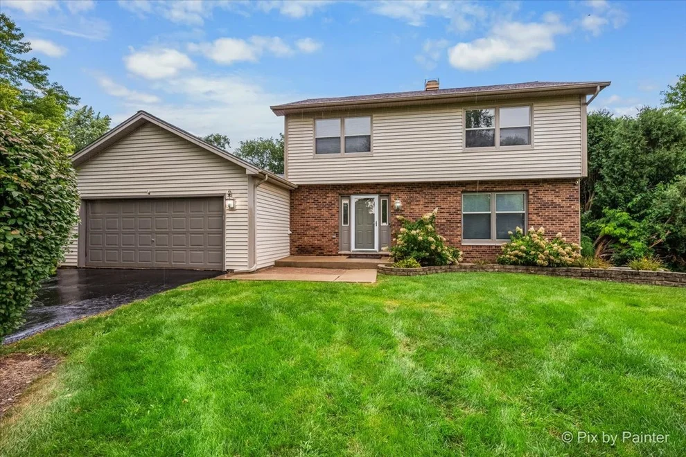 Unit for sale at 635 Pauline Court, Gilberts, IL 60136