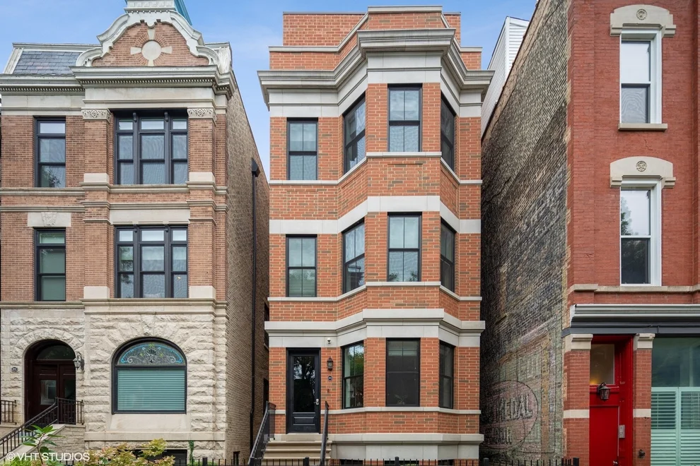 Unit for sale at 1905 N Bissell Street, Chicago, IL 60614