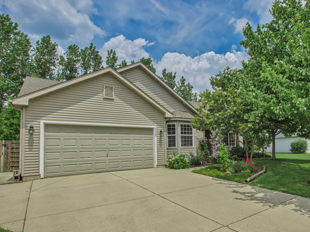 Unit for sale at 5928 BLUEGRASS Trail, McHenry, IL 60050