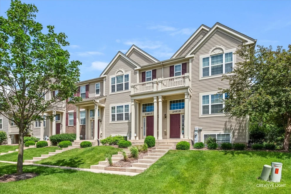 Unit for sale at 24617 Patriot Square Drive S, Plainfield, IL 60544