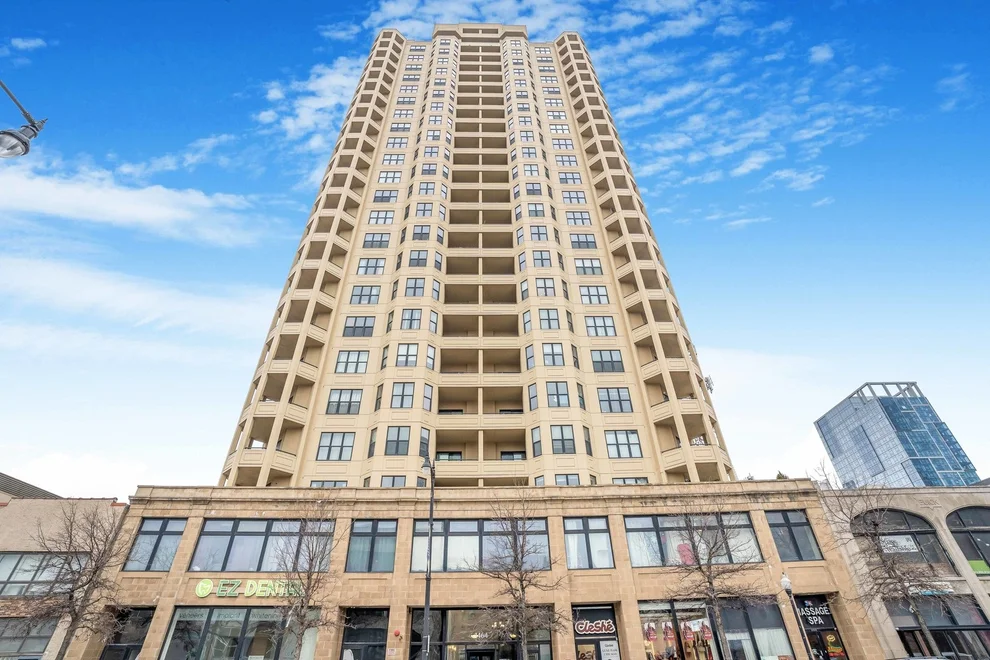 Unit for sale at 1464 S Michigan Avenue, Chicago, IL 60605