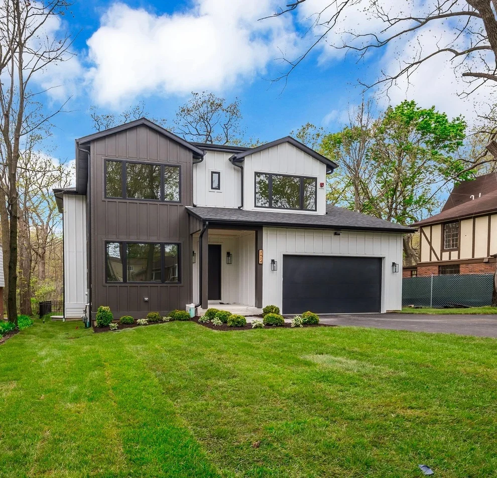 Unit for sale at 2624 Roslyn Circle, Highland Park, IL 60035