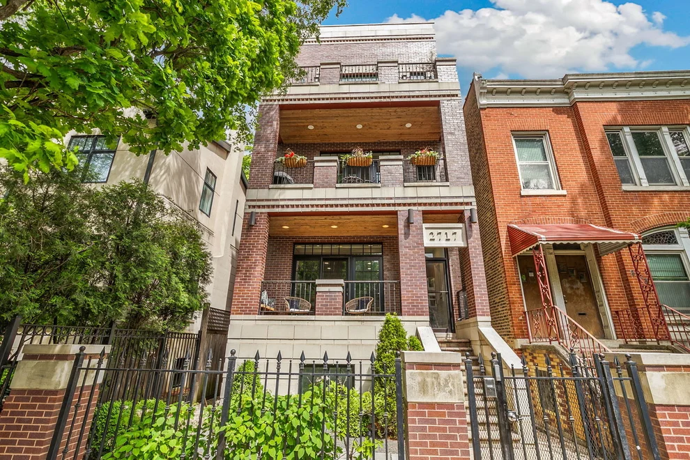 Unit for sale at 2717 N Racine Avenue, Chicago, IL 60614