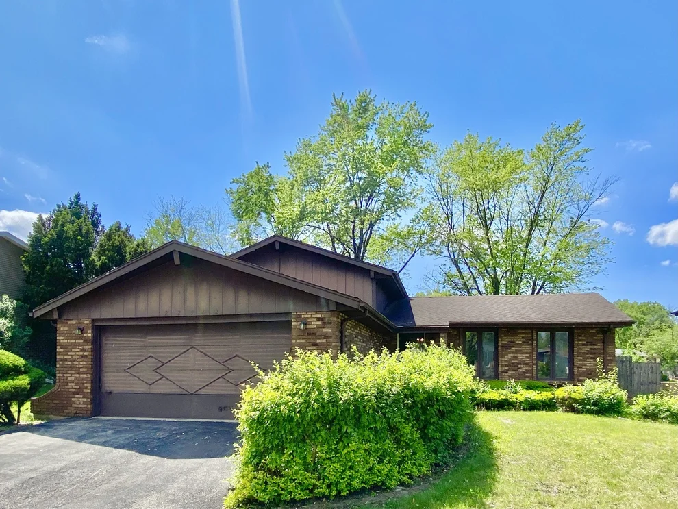 Unit for sale at 22962 Bruce Drive, Richton Park, IL 60471