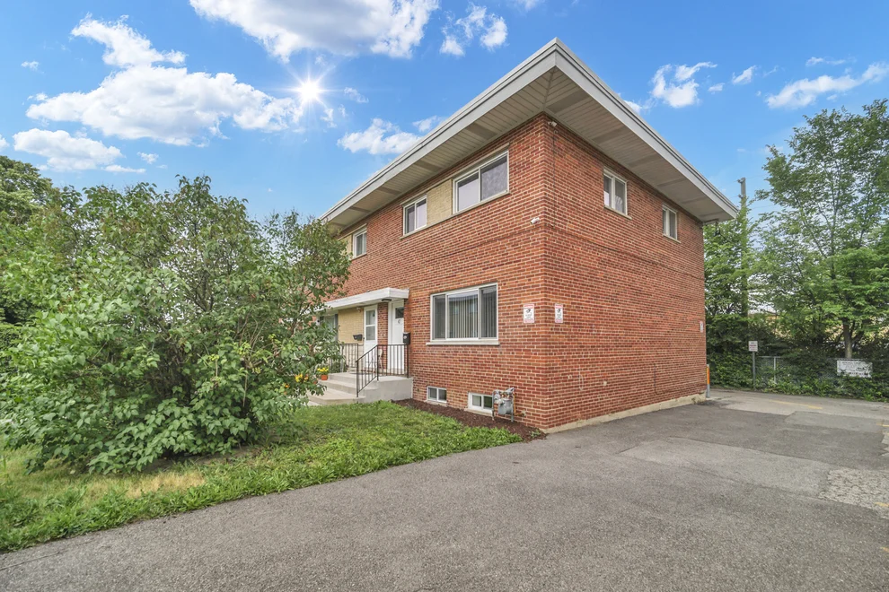 Unit for sale at 47 E Judith Ann Drive, Mount Prospect, IL 60056