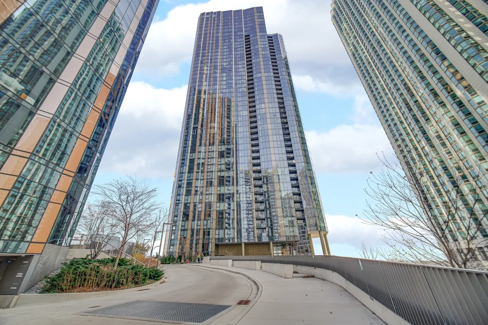Unit for sale at 211 N Harbor Drive, Chicago, IL 60601