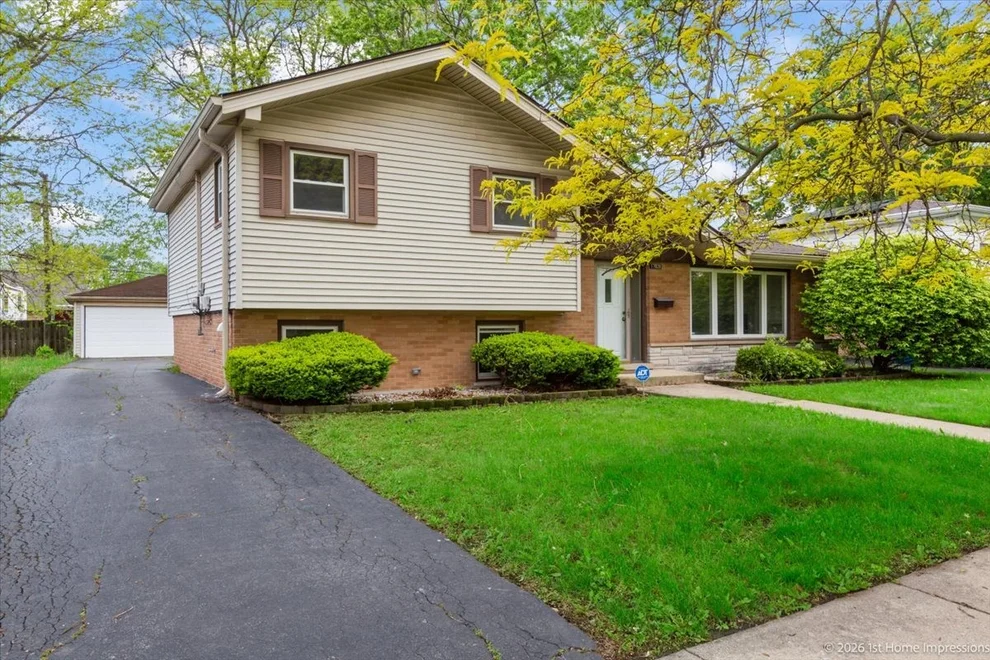 Unit for sale at 17028 Evans Drive, South Holland, IL 60473