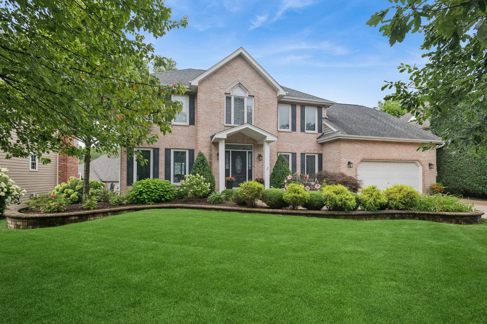 Unit for sale at 877 Sheehan Avenue, Glen Ellyn, IL 60137