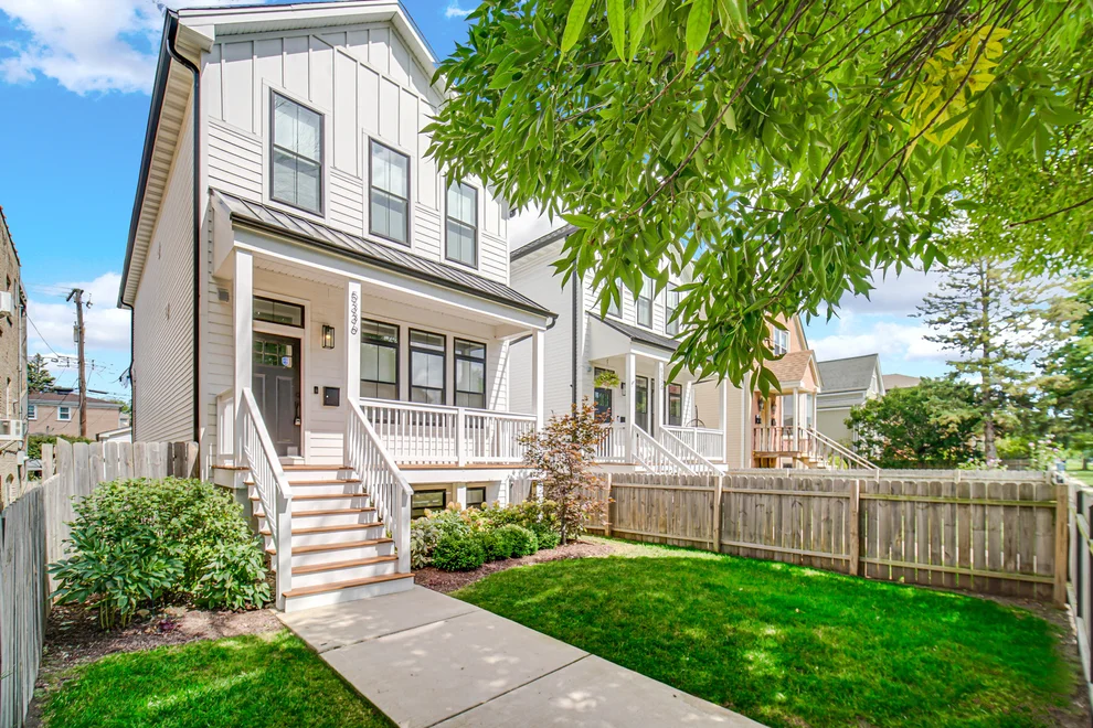 Unit for sale at 5336 W Leland Avenue, Chicago, IL 60630