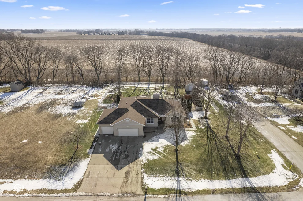 Unit for sale at 3208 Stone Fence Drive, Kankakee, IL 60901