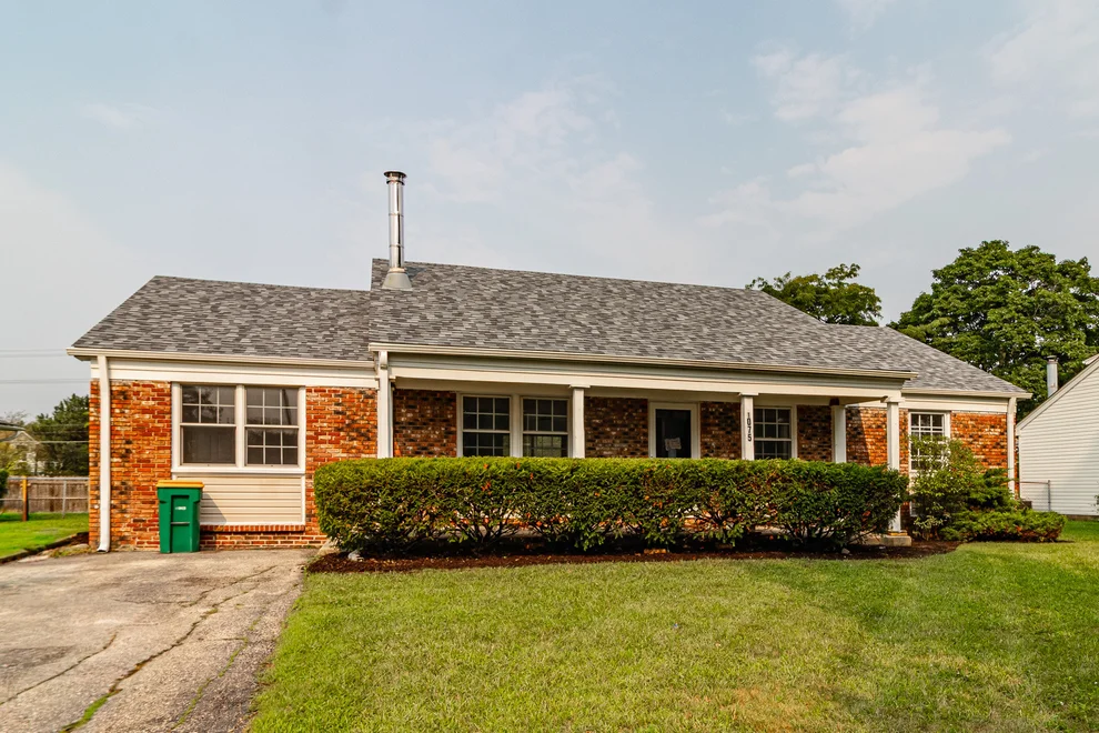 Unit for sale at 1075 Aspen Drive, Buffalo Grove, IL 60089