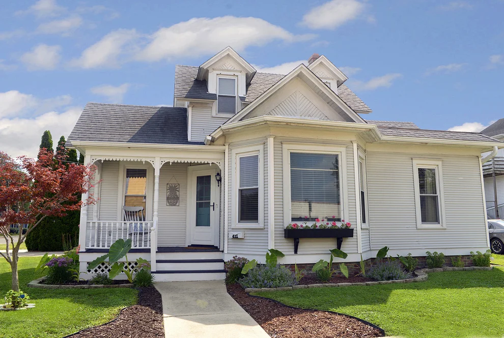 Unit for sale at 611 6th Avenue, Mendota, IL 61342