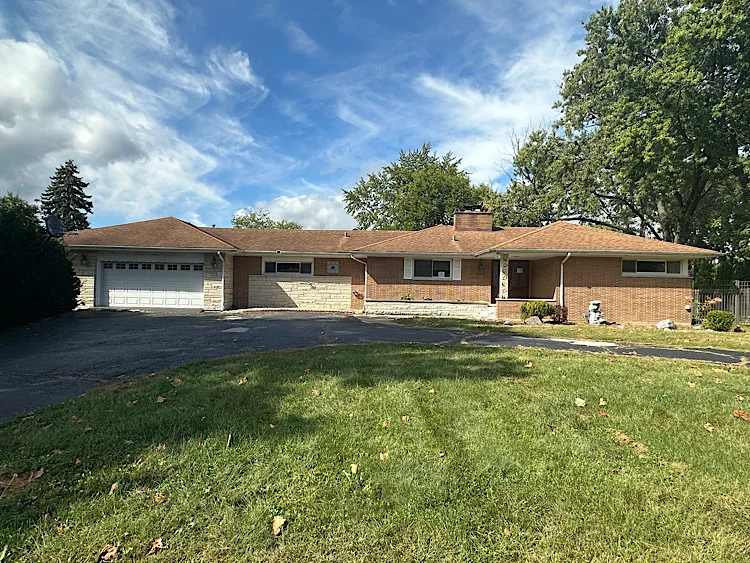 Unit for sale at 7216 Leonard Drive, Darien, IL 60561