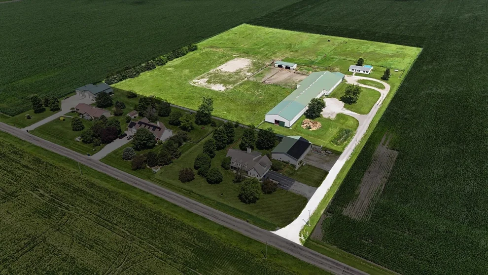 Unit for sale at 1936 County Road 1850 N, Urbana, IL 61802