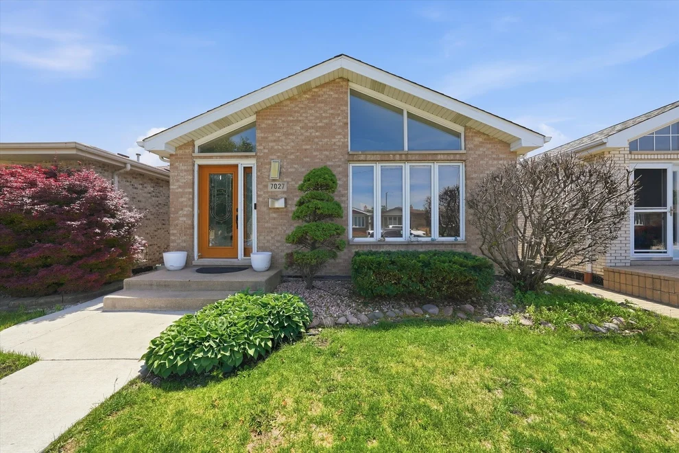 Unit for sale at 7027 W 64th Place, Chicago, IL 60638