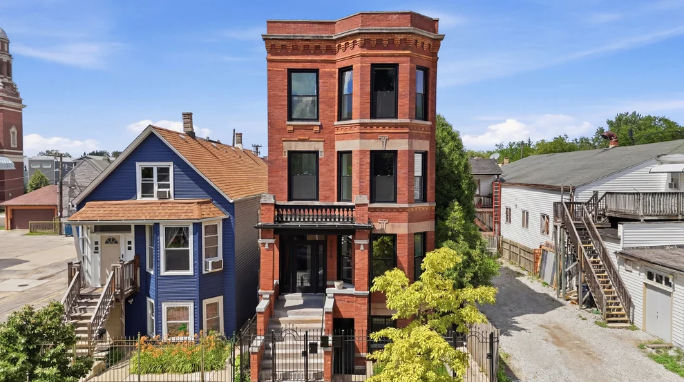Unit for sale at 3608 W Wolfram Street, Chicago, IL 60618