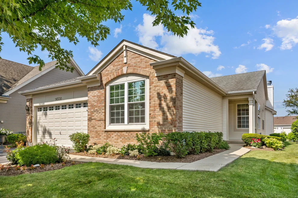 Unit for sale at 16530 Grandwood Lake Drive, Crest Hill, IL 60403