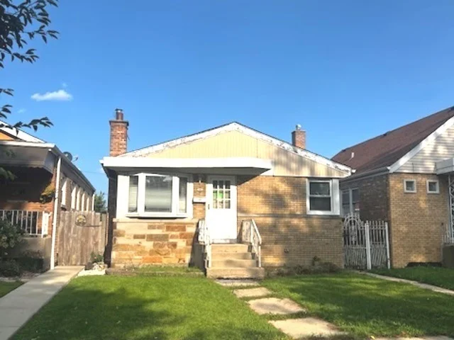 Unit for sale at 4719 S Kilpatrick Avenue, Chicago, IL 60632