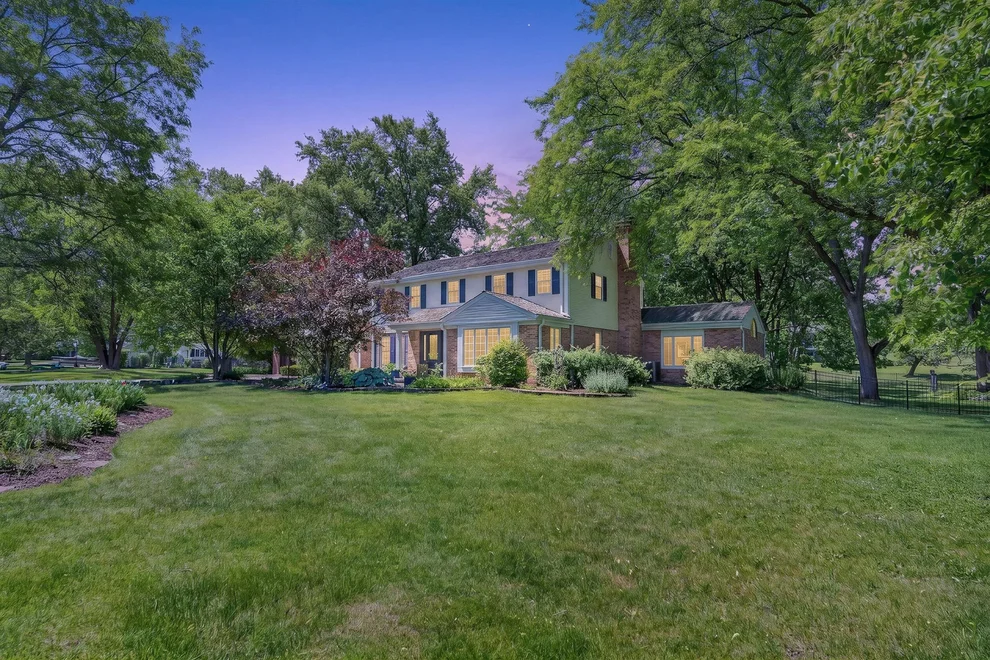Unit for sale at 38 Forest Hills Road, Lake Bluff, IL 60044