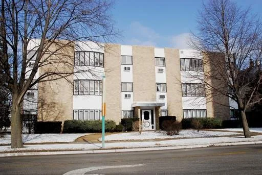 Unit for sale at 1130 W ONTARIO, OAK PARK, IL 60303