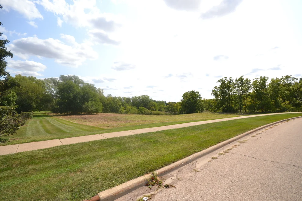 Unit for sale at Lot 1 Highland Springs Drive, Elgin, IL 60123