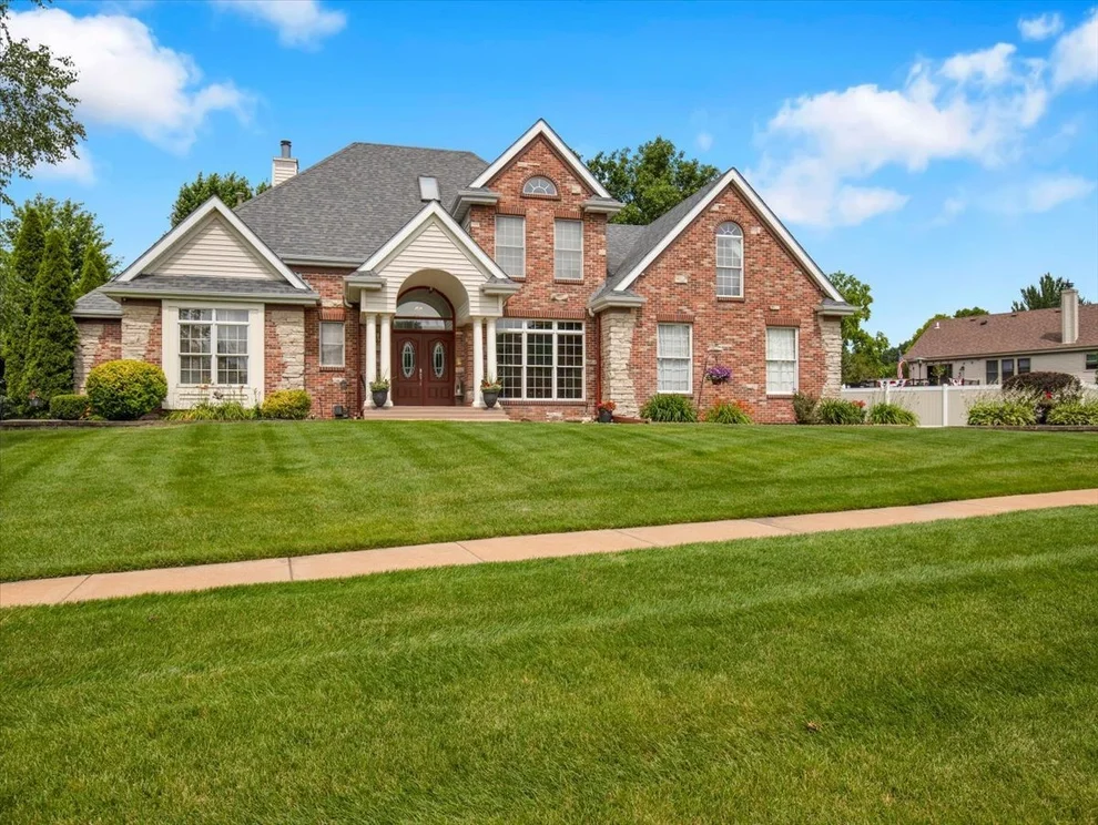 Unit for sale at 8532 Suffolk Drive, Rockford, IL 61108