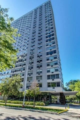 Unit for sale at 3900 N LAKE SHORE Drive, CHICAGO, IL 60613