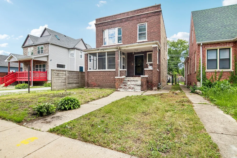Unit for sale at 9605 S Winston Avenue, Chicago, IL 60643