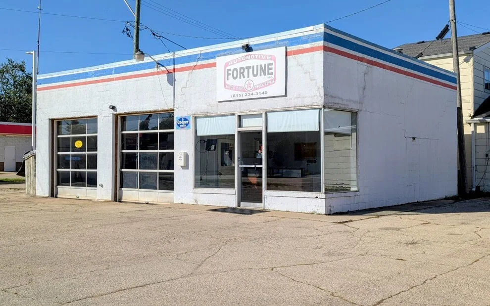 Unit for sale at 111 Blackhawk Drive, Byron, IL 61010