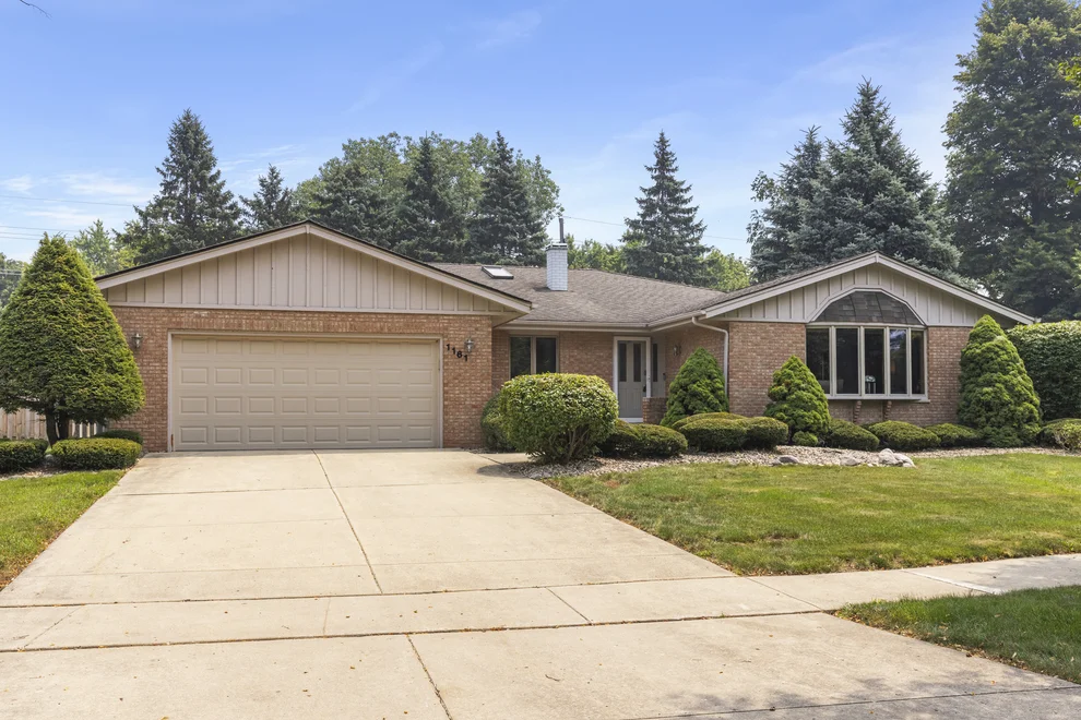 Unit for sale at 1161 Wakefield Lane, Bartlett, IL 60103