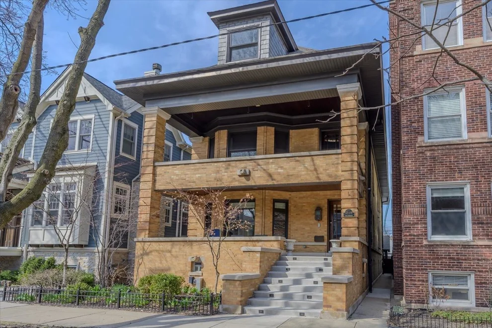 Unit for sale at 2148 W Giddings Street, Chicago, IL 60625