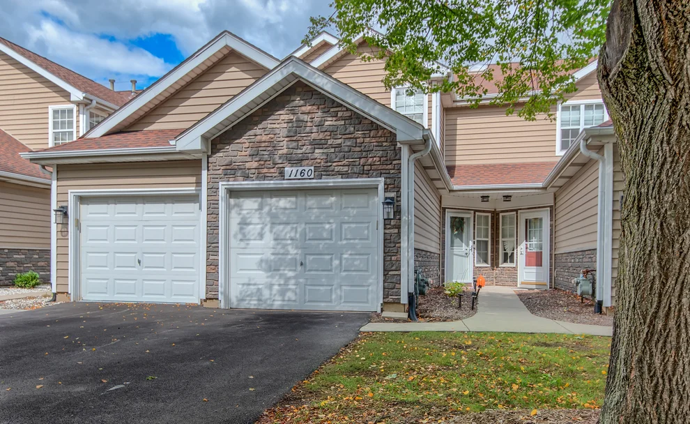Unit for sale at 1160 Regency Drive, Schaumburg, IL 60193
