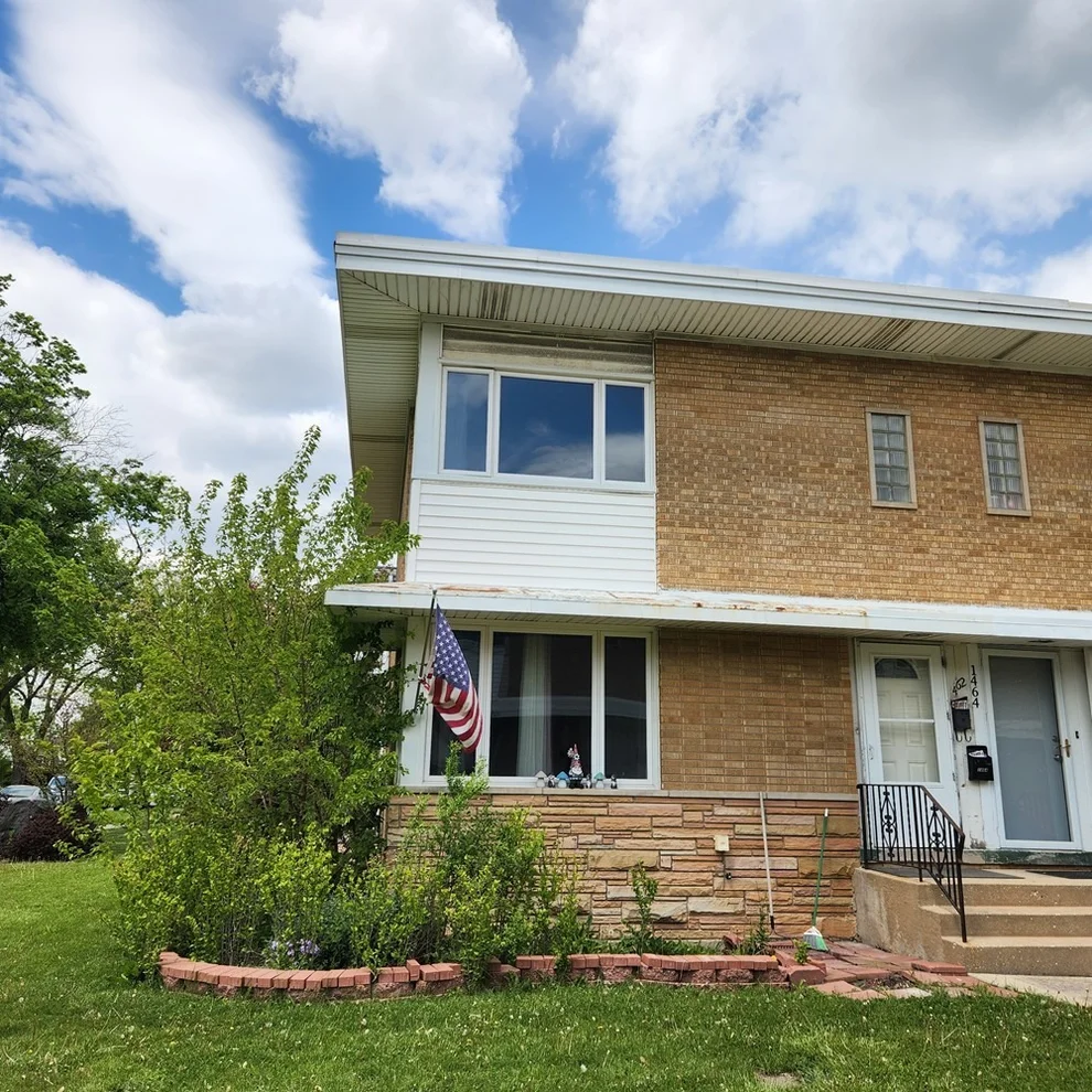 Unit for sale at 1462 Willow Avenue, Des Plaines, IL 60016
