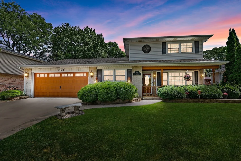 Unit for sale at 1411 S Fernandez Avenue, Arlington Heights, IL 60005
