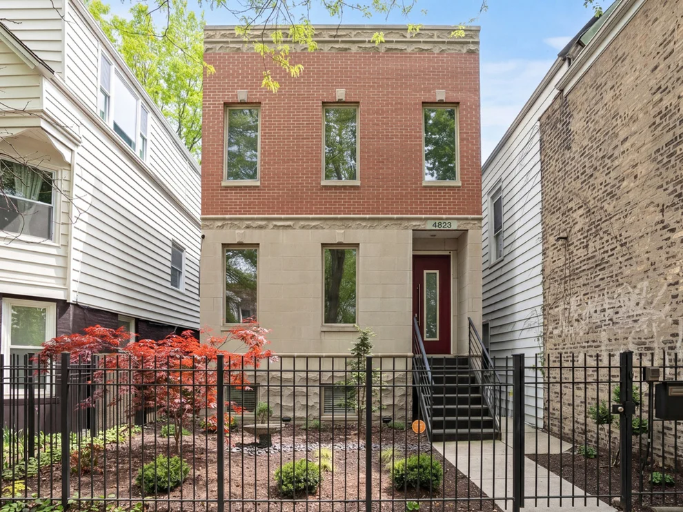 Unit for sale at 4823 N Oakley Avenue, Chicago, IL 60625