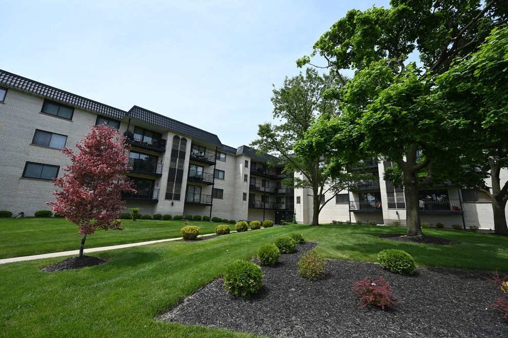 Unit for sale at 6950 W Forest Preserve Drive, Norridge, IL 60706