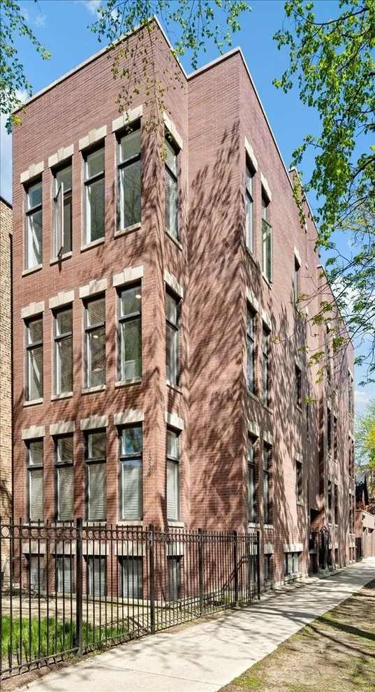 Unit for sale at 1934 W Thomas Street, Chicago, IL 60622
